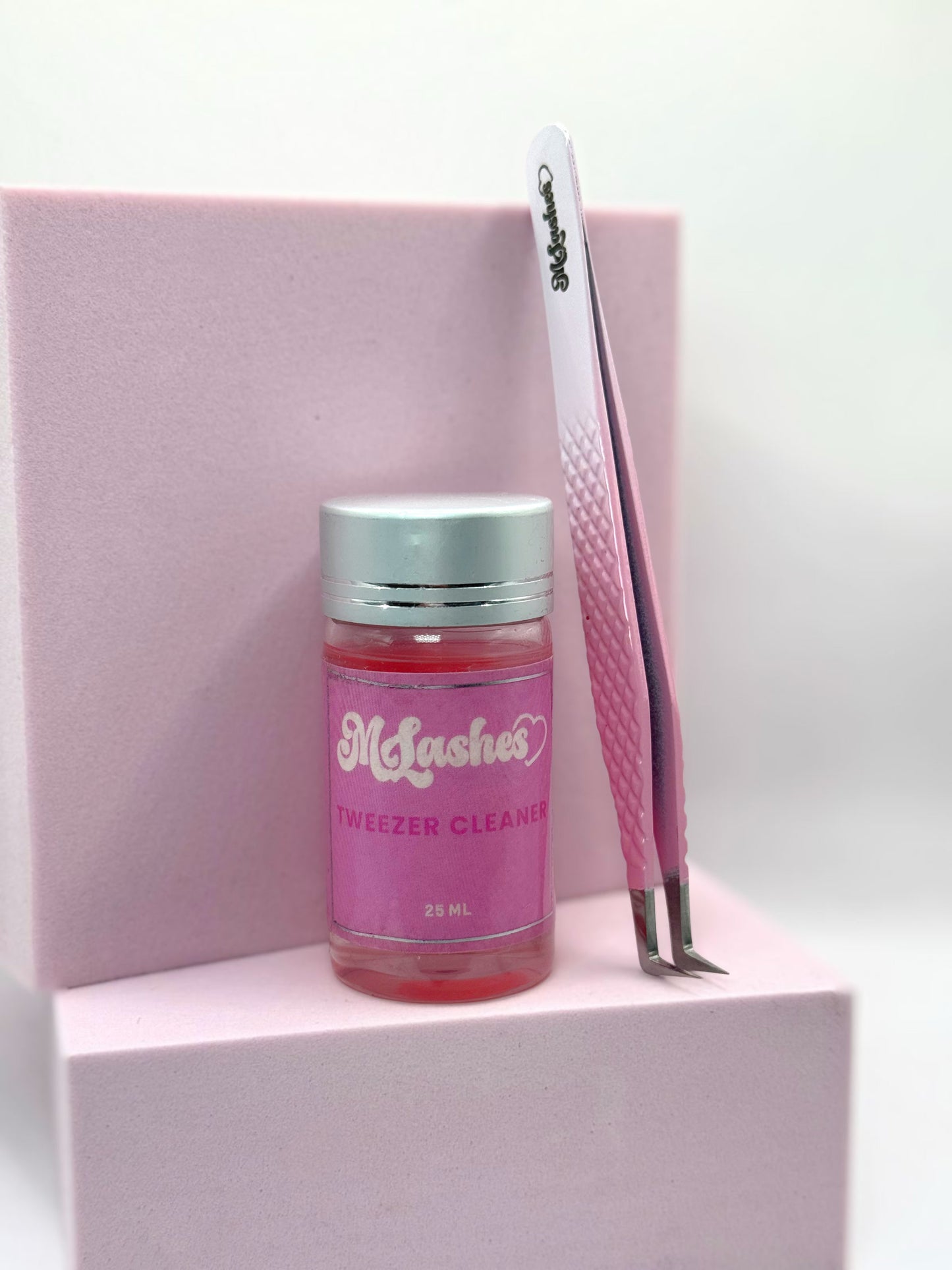 Tweezer cleaner